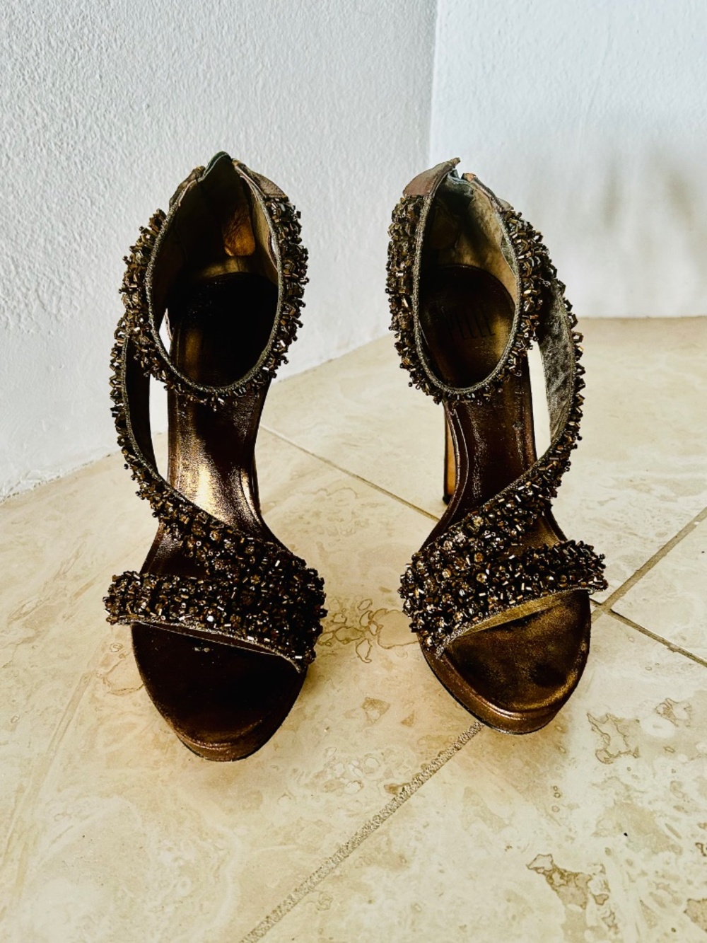 Pelle Moda Bronze Metallic Beaded Platform Sandals *Size 7